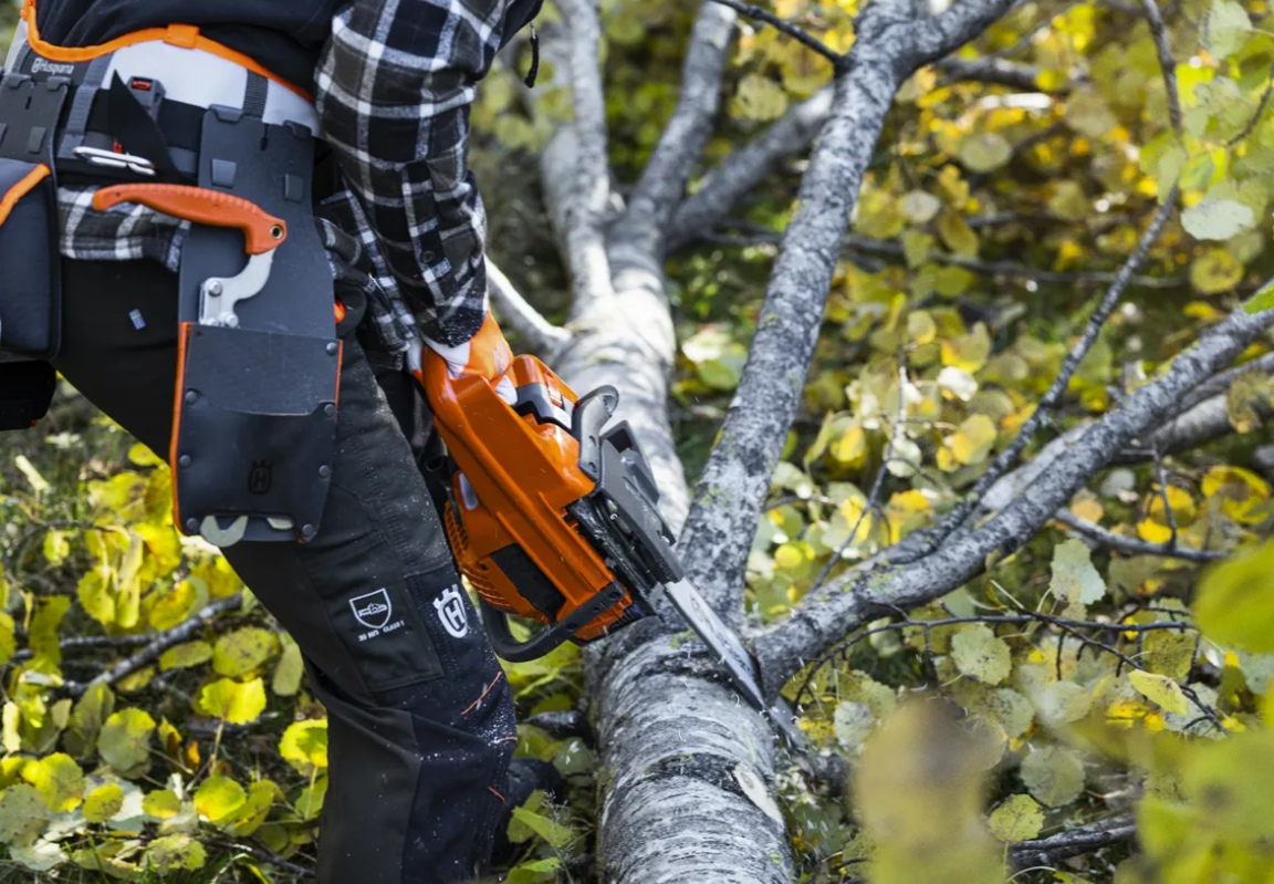 Tronçonneuse Husqvarna 445S - .325 - 1,3mm - Guide 45cm - 50 cm3 - 5,1 kg