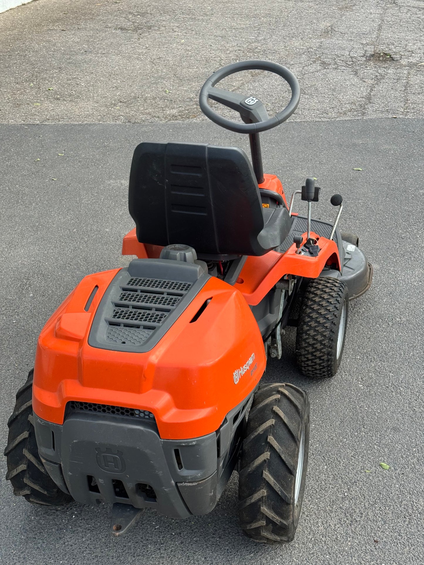 Tracteur tondeuse Husqvarna Rider R112C - OCCASION