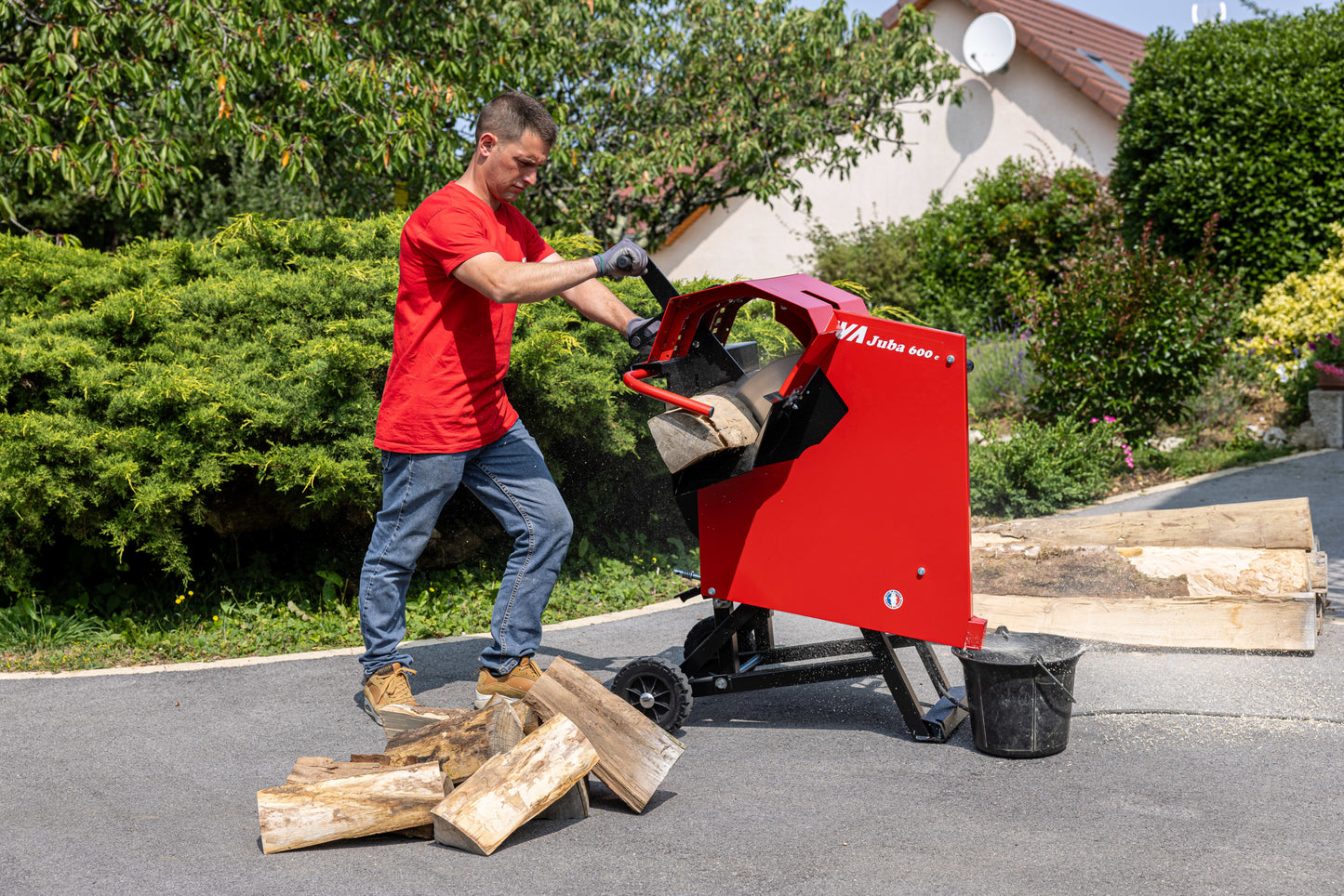 Scie à bûches Kiva JUBA 600E