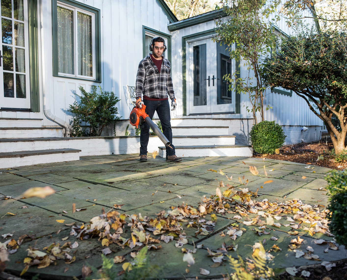 Souffleur Husqvarna 125B - 28 cm3 - 4,3 kg - Débit air max 799 m3/h