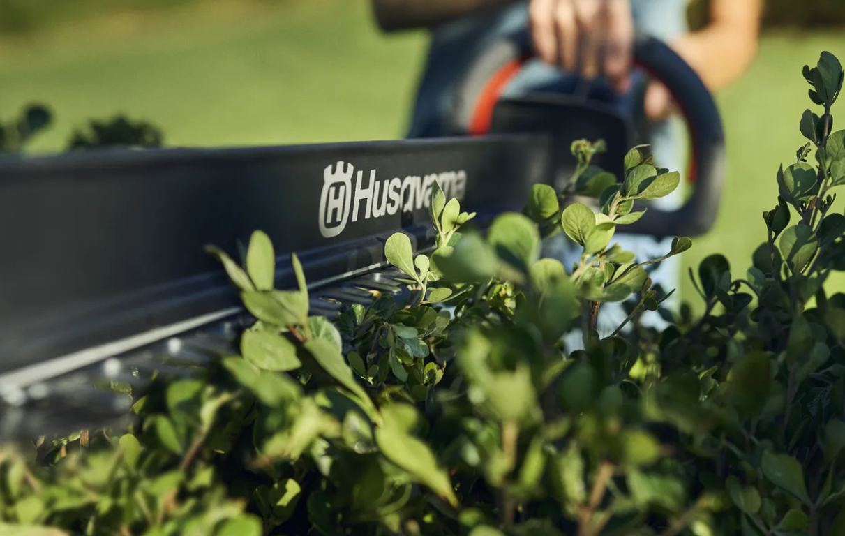 Taille haies à batterie Husqvarna Aspire H50-P4A pack avec batterie P4A 18-B45 + chargeur P4A 18-C70