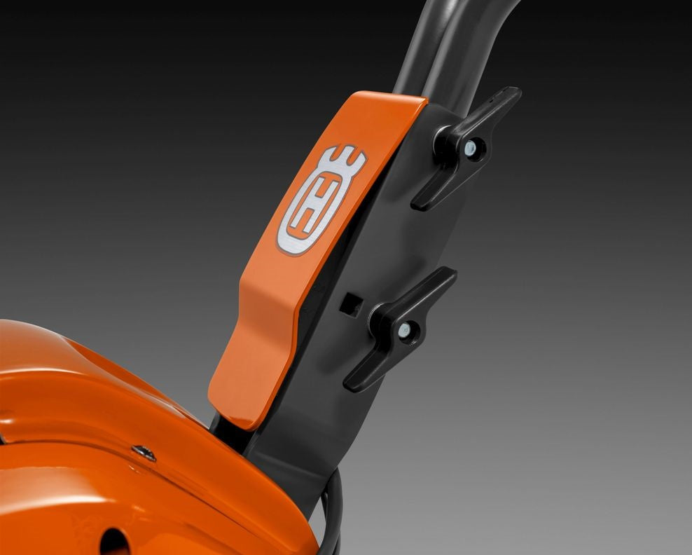 Motobineuse Husqvarna TF120 - 79cm3 - 1 vitesse avant - 6 fraises - largeur de travail 46 cm