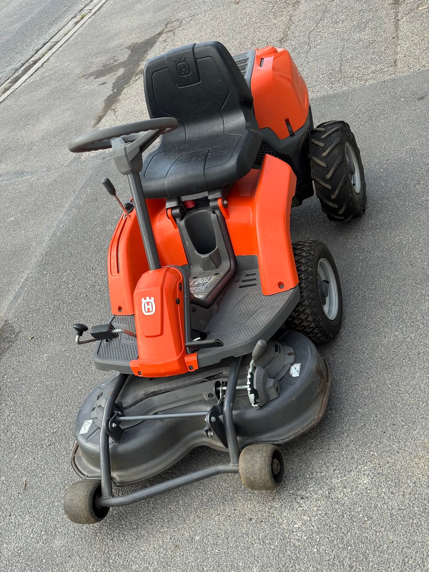 Tracteur tondeuse Husqvarna Rider R112C - OCCASION