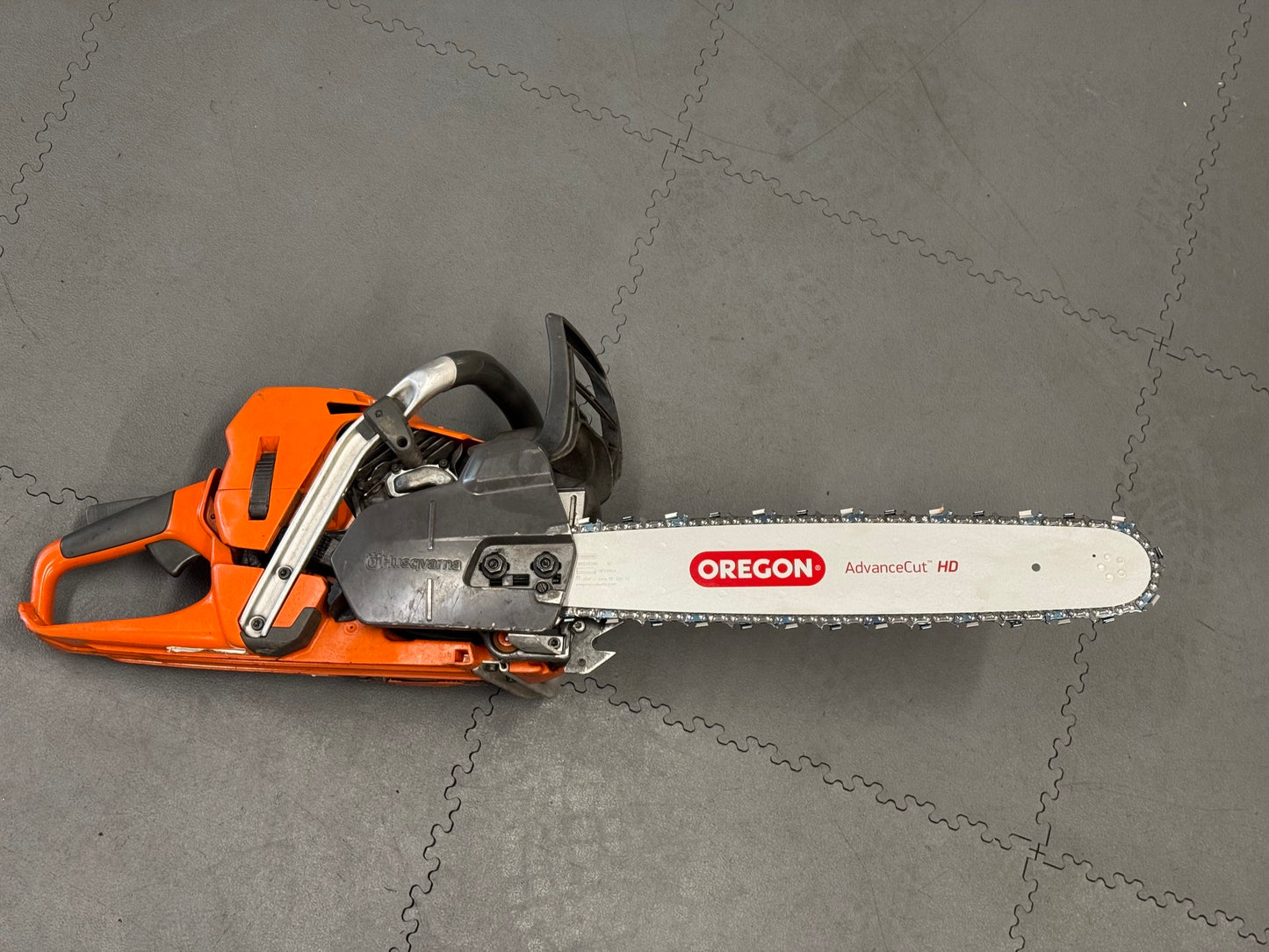 Tronçonneuse Husqvarna 555 - OCCASION