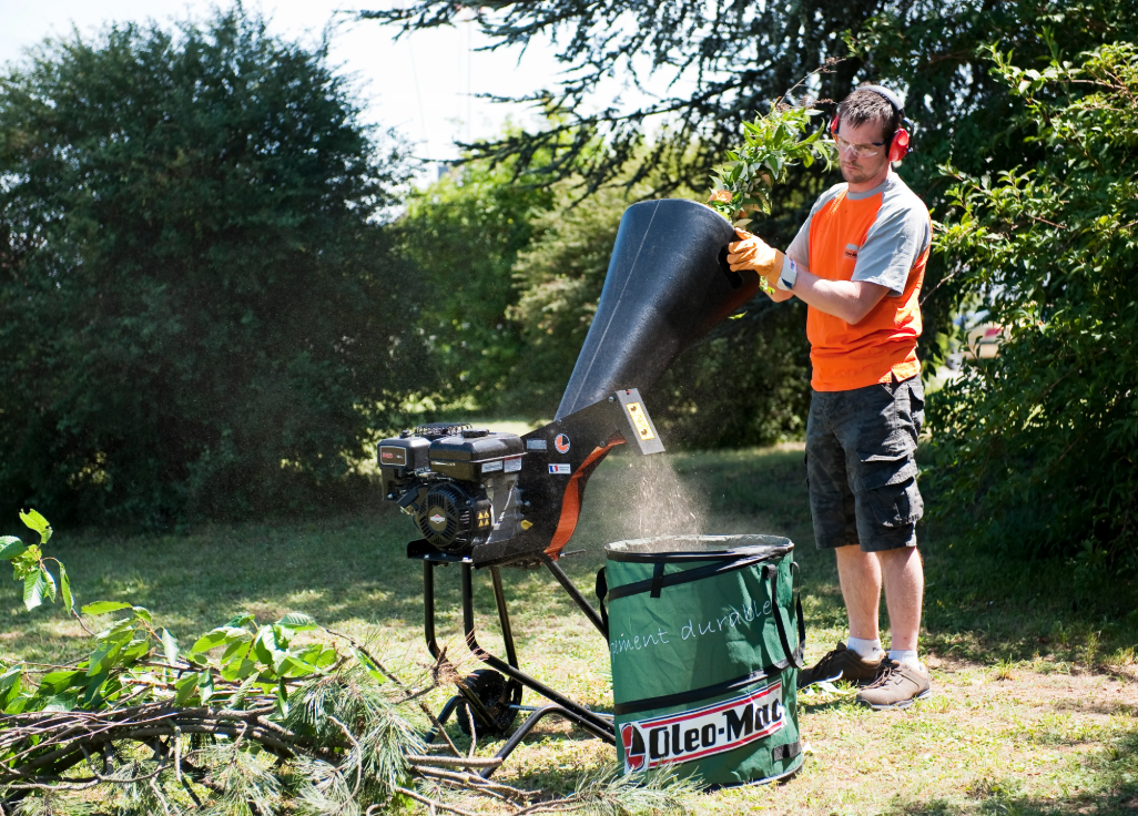 Broyeur de végétaux Oleo Mac OMB R6