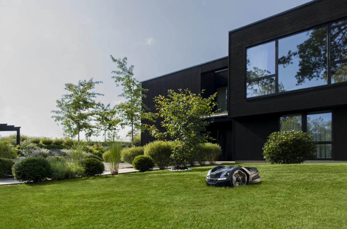 Robot tondeuse Husqvarna Automower 410XE NERA - Surface max 1000m2 - Pente max 30% (17°)