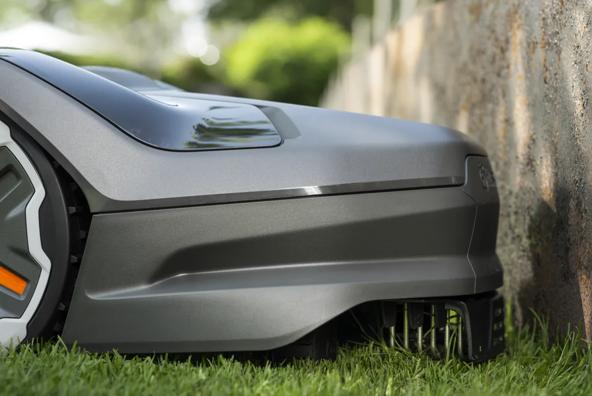 Robot tondeuse Husqvarna Automower 410XE NERA - Surface max 1000m2 - Pente max 30% (17°)