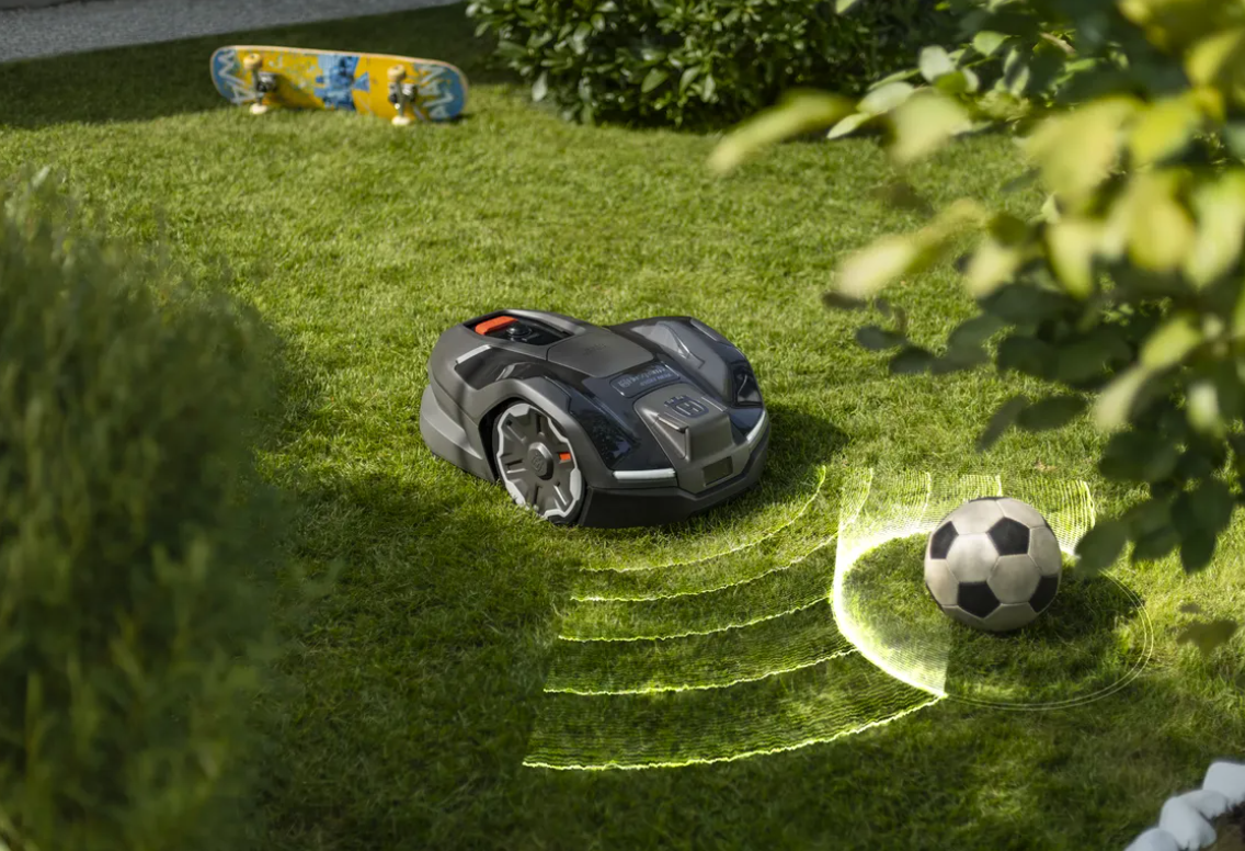 Robot tondeuse Husqvarna Automower 410XE NERA - Surface max 1000m2 - Pente max 30% (17°)