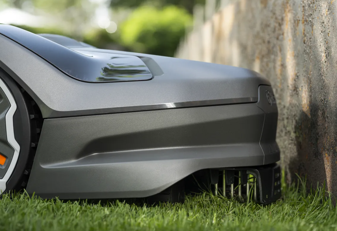 Robot tondeuse Husqvarna Automower 405XE NERA - Surface max 600m2 - Pente max 30% (17°)