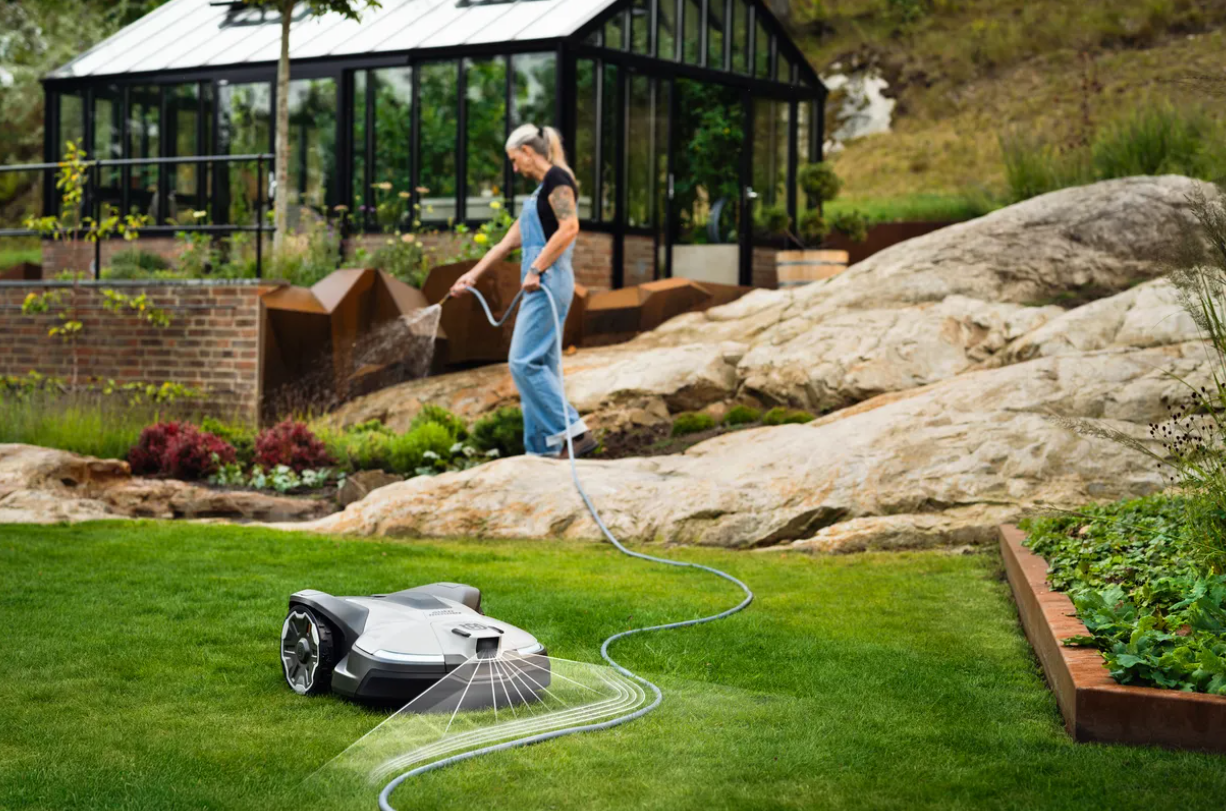 Robot tondeuse Husqvarna Automower 430V - Surface max 4800m² - Pente max 50%