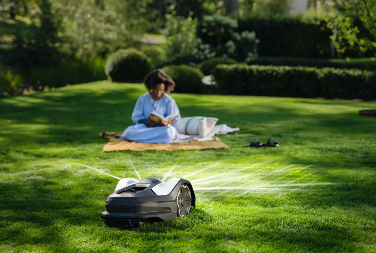 Robot tondeuse Husqvarna Automower 410VE NERA - Surface max 1500m² - Pente max 30% (22°)