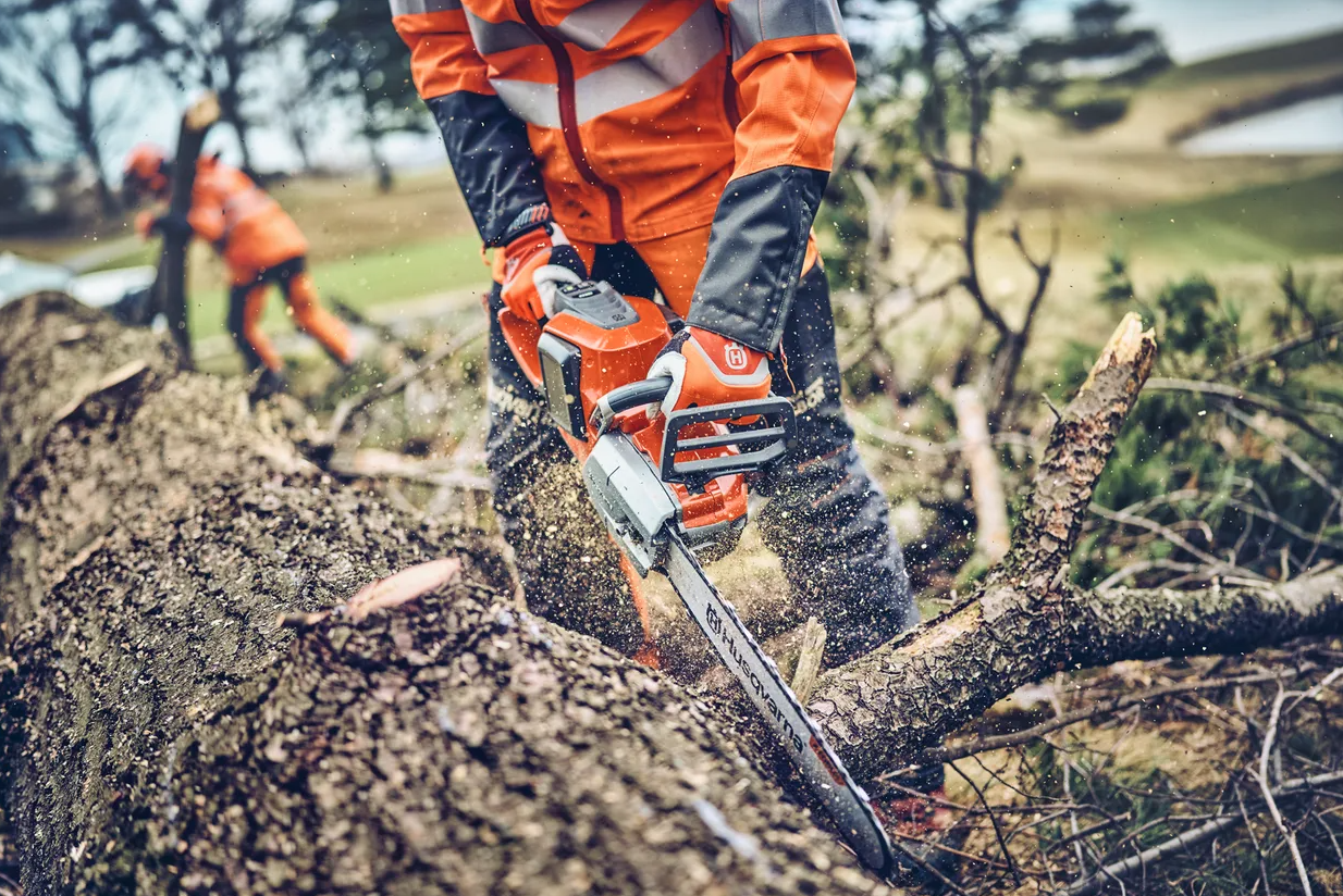 Tronçonneuse professionnelle à batterie Husqvarna 542iXP