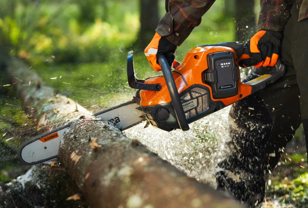 Tronçonneuse à batterie Husqvarna 440i