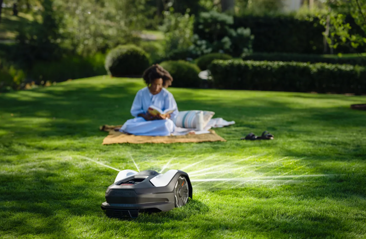 Robot tondeuse Husqvarna Automower 405VE NERA - Surface max 900m² - Pente max 30% (22°)