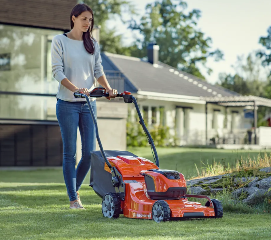 Tondeuse à batterie Husqvarna LC353iVX